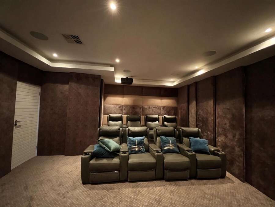 5 Bedroom Property for Sale in Sheffield Beach KwaZulu-Natal
