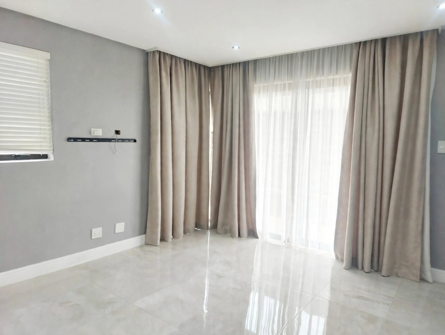 5 Bedroom Property for Sale in Sheffield Beach KwaZulu-Natal