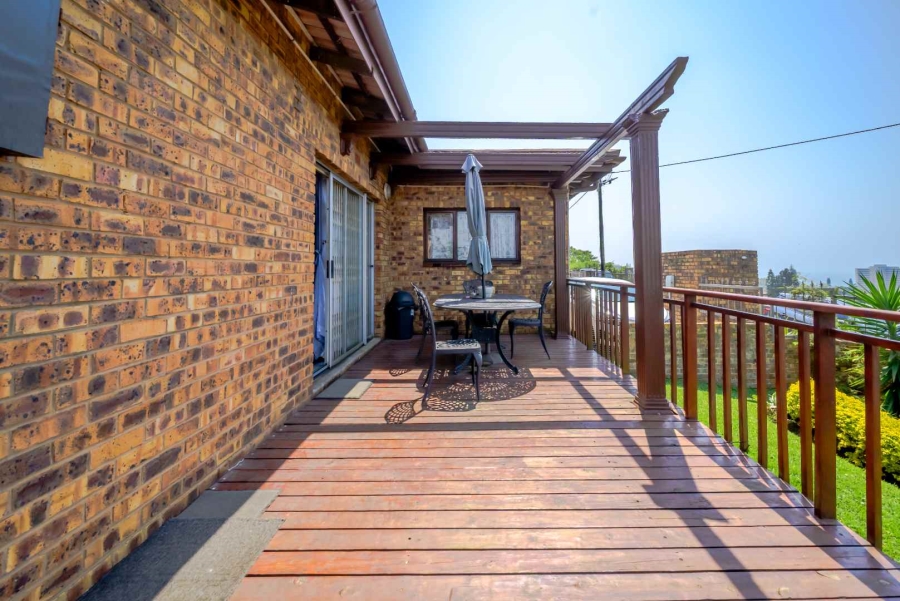 3 Bedroom Property for Sale in Amanzimtoti KwaZulu-Natal