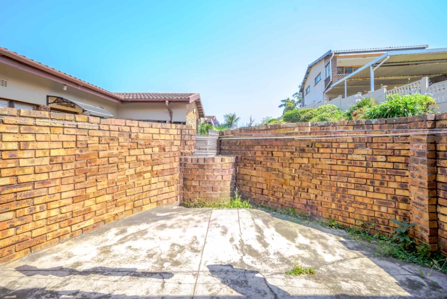 3 Bedroom Property for Sale in Amanzimtoti KwaZulu-Natal