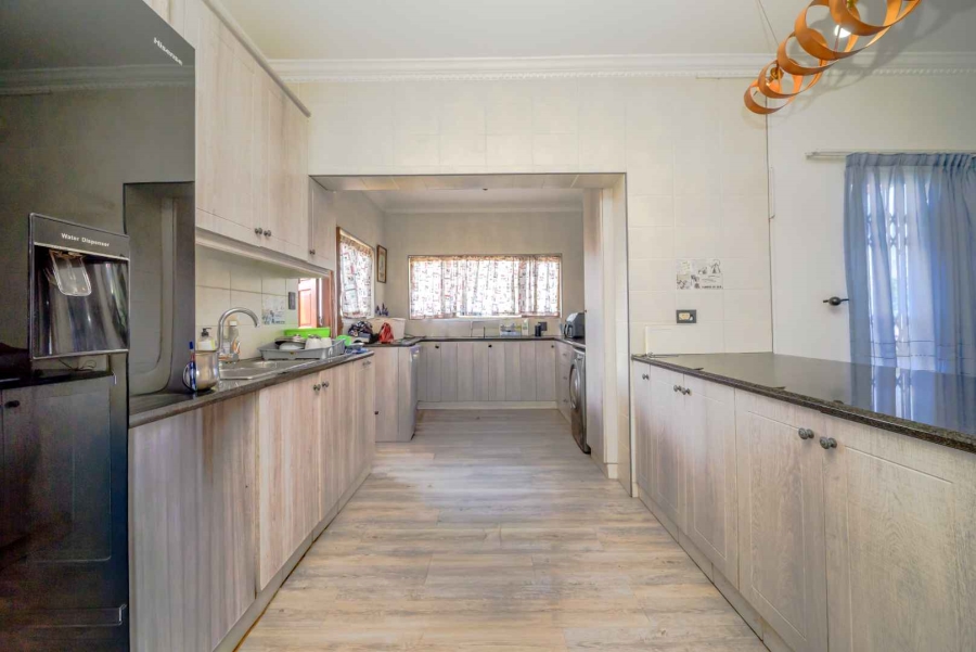 3 Bedroom Property for Sale in Amanzimtoti KwaZulu-Natal