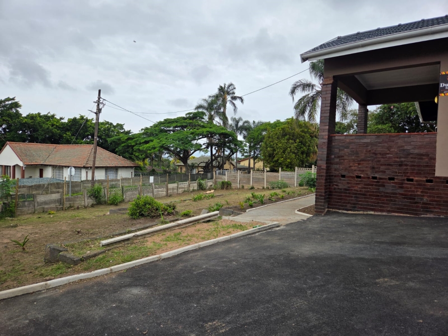 To Let 3 Bedroom Property for Rent in Malvern KwaZulu-Natal