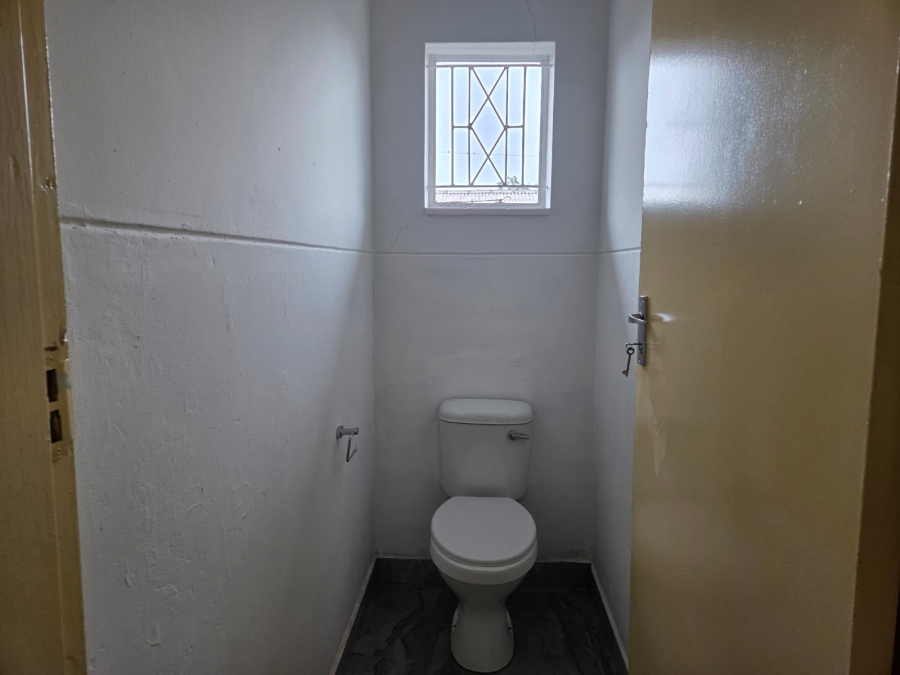 To Let 3 Bedroom Property for Rent in Malvern KwaZulu-Natal