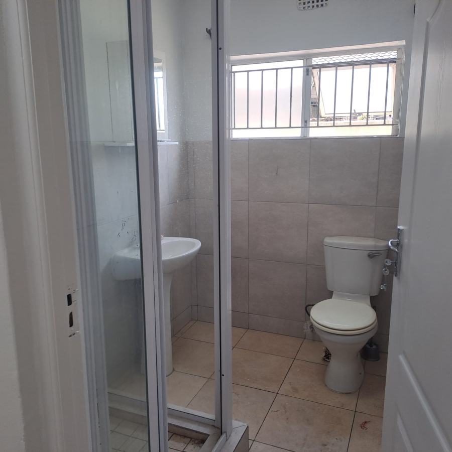 To Let 2 Bedroom Property for Rent in Brackenham KwaZulu-Natal