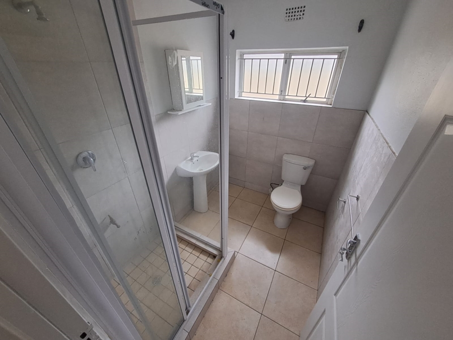 To Let 2 Bedroom Property for Rent in Brackenham KwaZulu-Natal