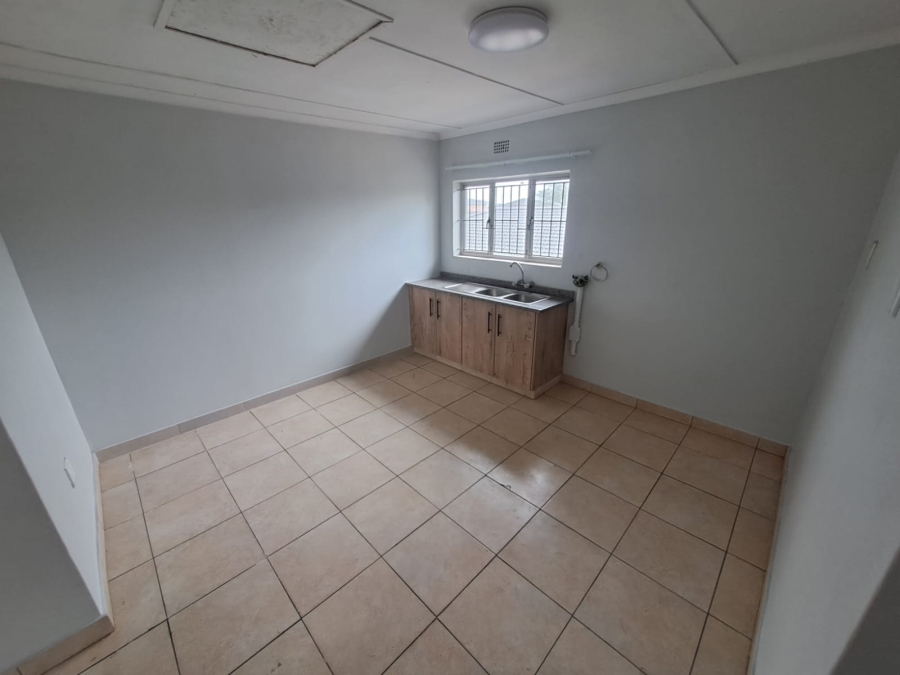 To Let 2 Bedroom Property for Rent in Brackenham KwaZulu-Natal