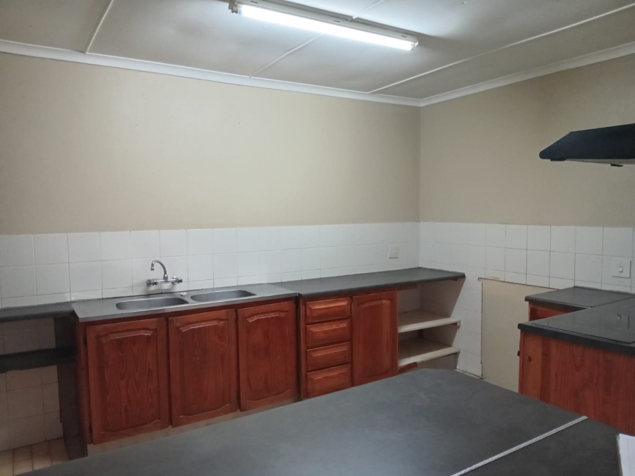 To Let 3 Bedroom Property for Rent in Wildenwide KwaZulu-Natal