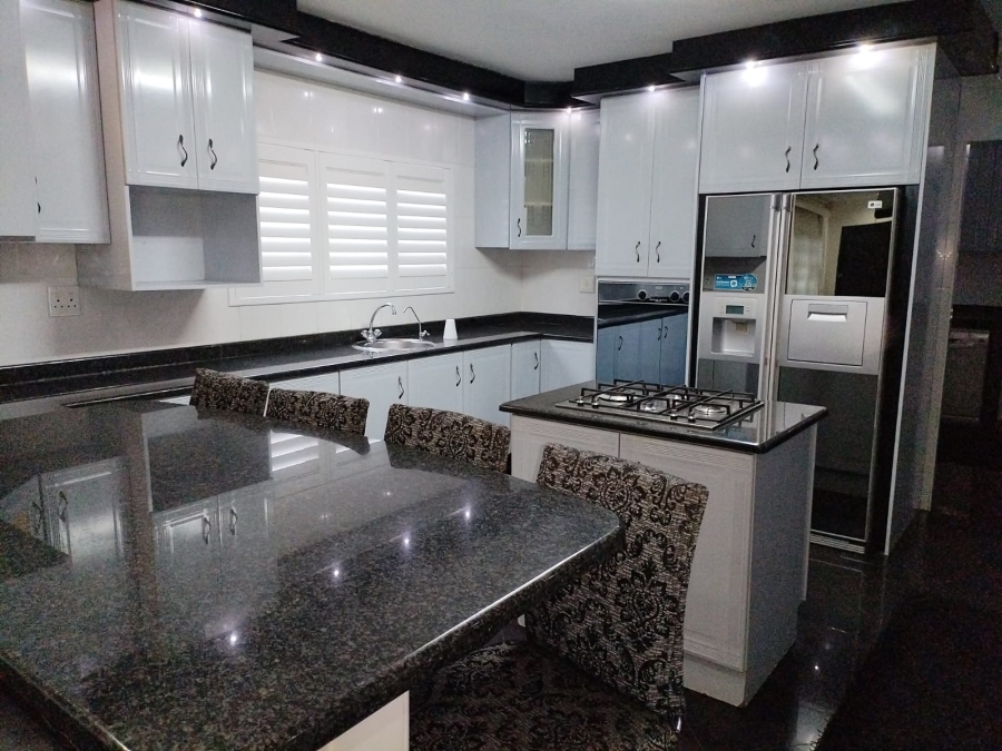 5 Bedroom Property for Sale in Somerset Park KwaZulu-Natal