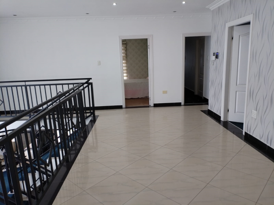 5 Bedroom Property for Sale in Somerset Park KwaZulu-Natal