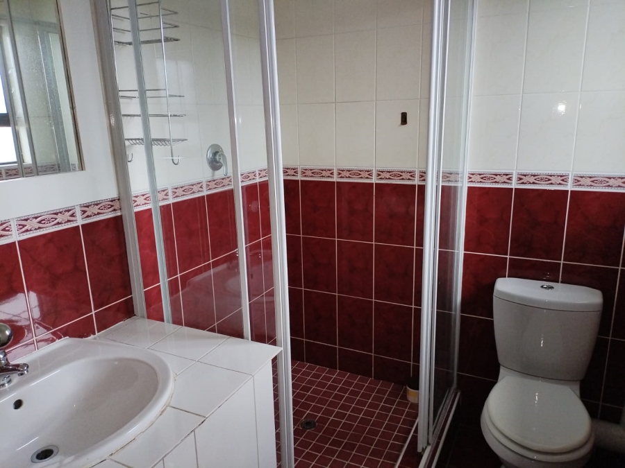 5 Bedroom Property for Sale in Somerset Park KwaZulu-Natal