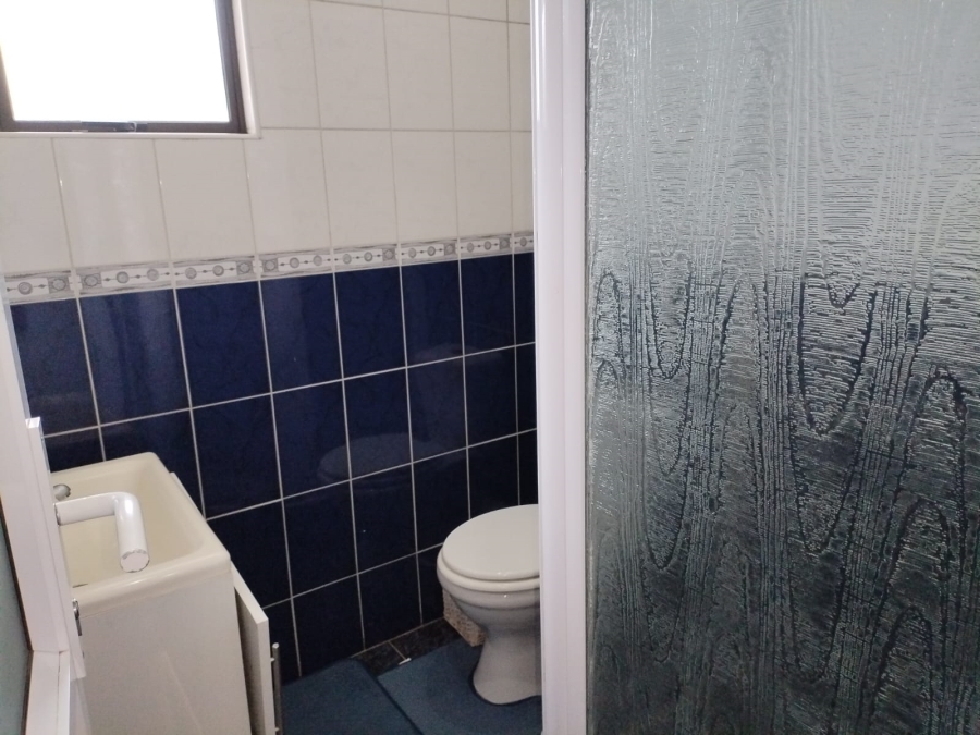5 Bedroom Property for Sale in Somerset Park KwaZulu-Natal