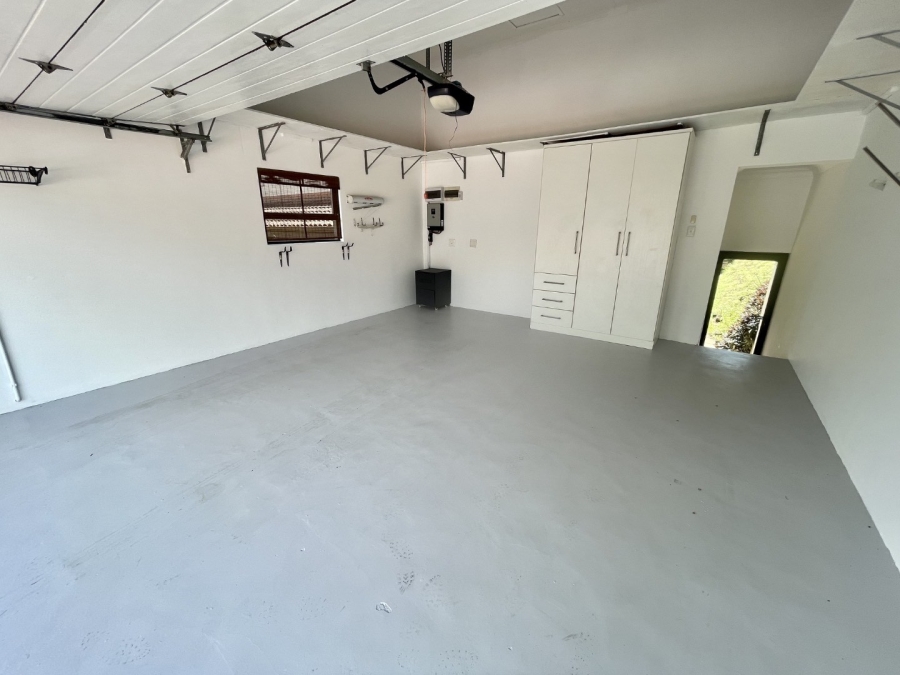 To Let 3 Bedroom Property for Rent in Izinga KwaZulu-Natal