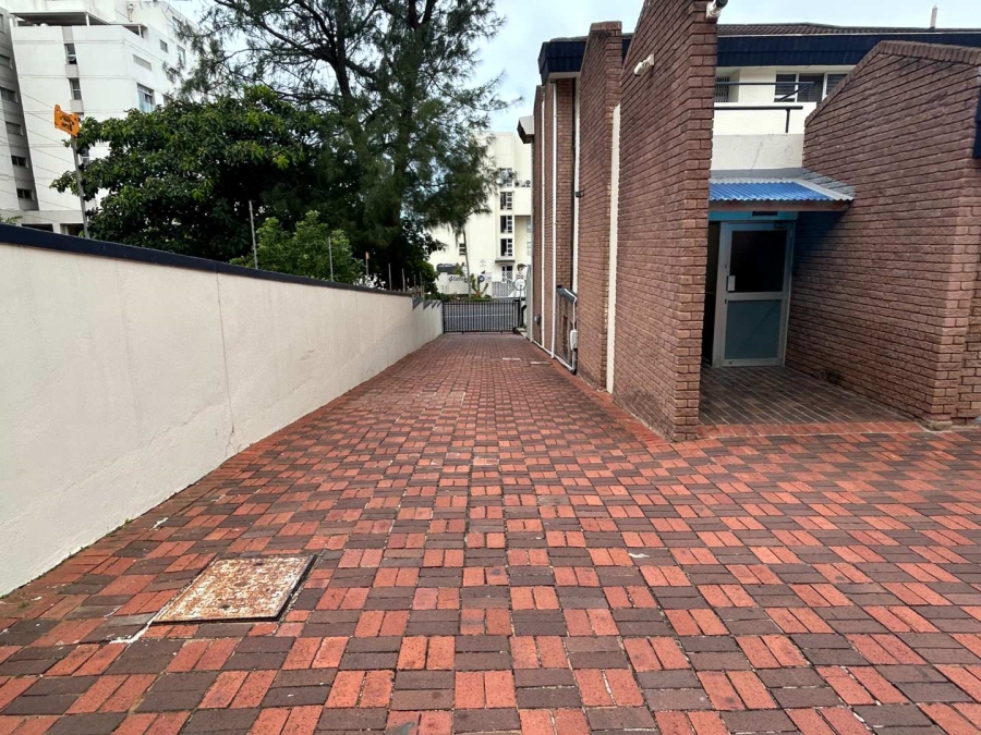 2 Bedroom Property for Sale in Umhlanga KwaZulu-Natal
