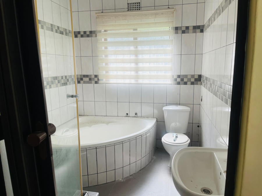 3 Bedroom Property for Sale in Berkshire Downs KwaZulu-Natal