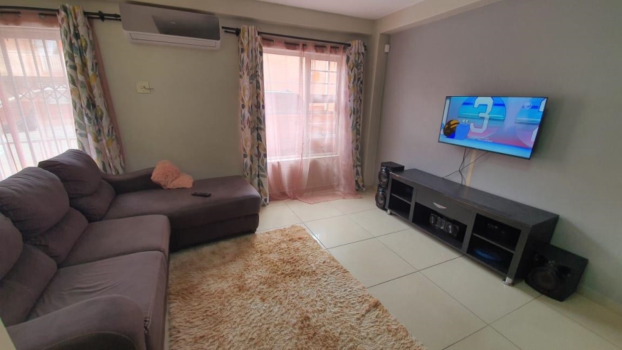 To Let 3 Bedroom Property for Rent in Wildenwide KwaZulu-Natal