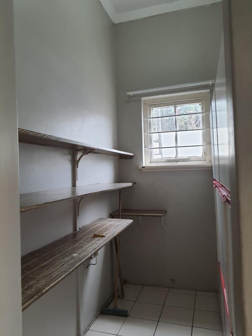 To Let 3 Bedroom Property for Rent in Essenwood KwaZulu-Natal
