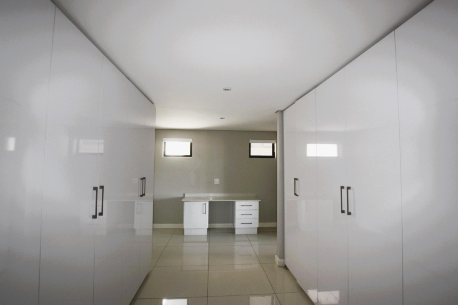 5 Bedroom Property for Sale in Prestondale KwaZulu-Natal