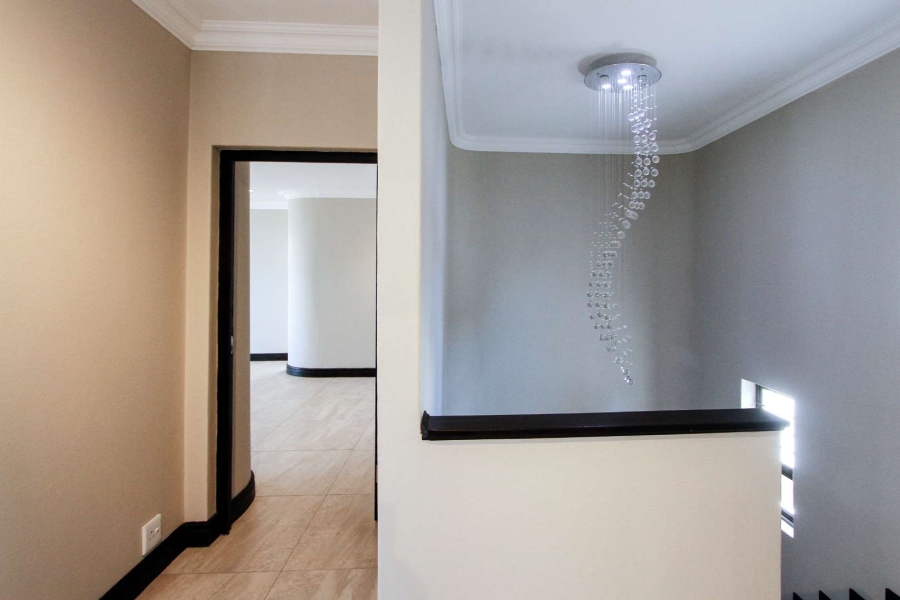 To Let 6 Bedroom Property for Rent in La Lucia KwaZulu-Natal