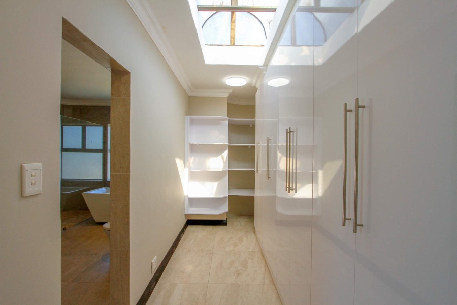 To Let 6 Bedroom Property for Rent in La Lucia KwaZulu-Natal