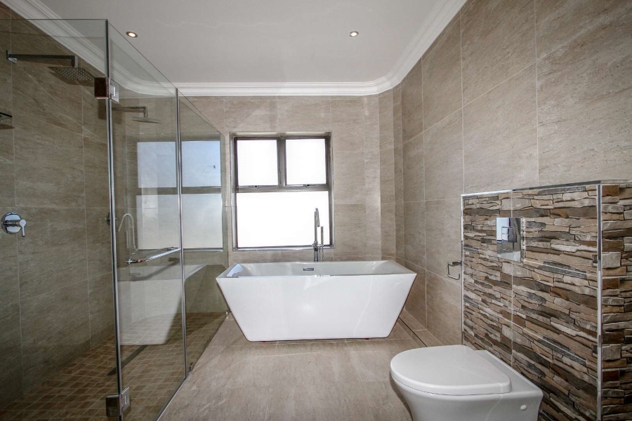 To Let 6 Bedroom Property for Rent in La Lucia KwaZulu-Natal