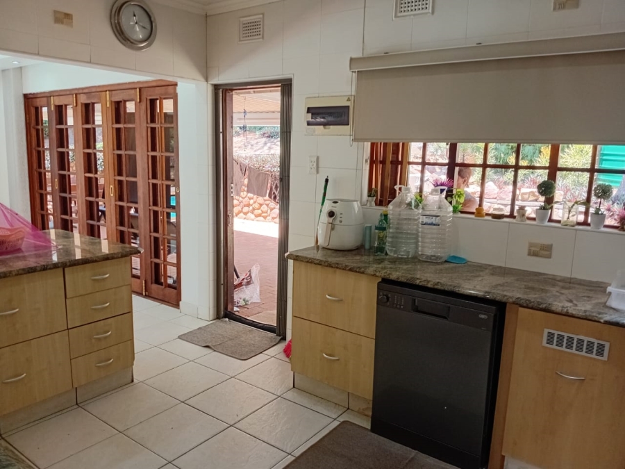 4 Bedroom Property for Sale in Athlone Park KwaZulu-Natal