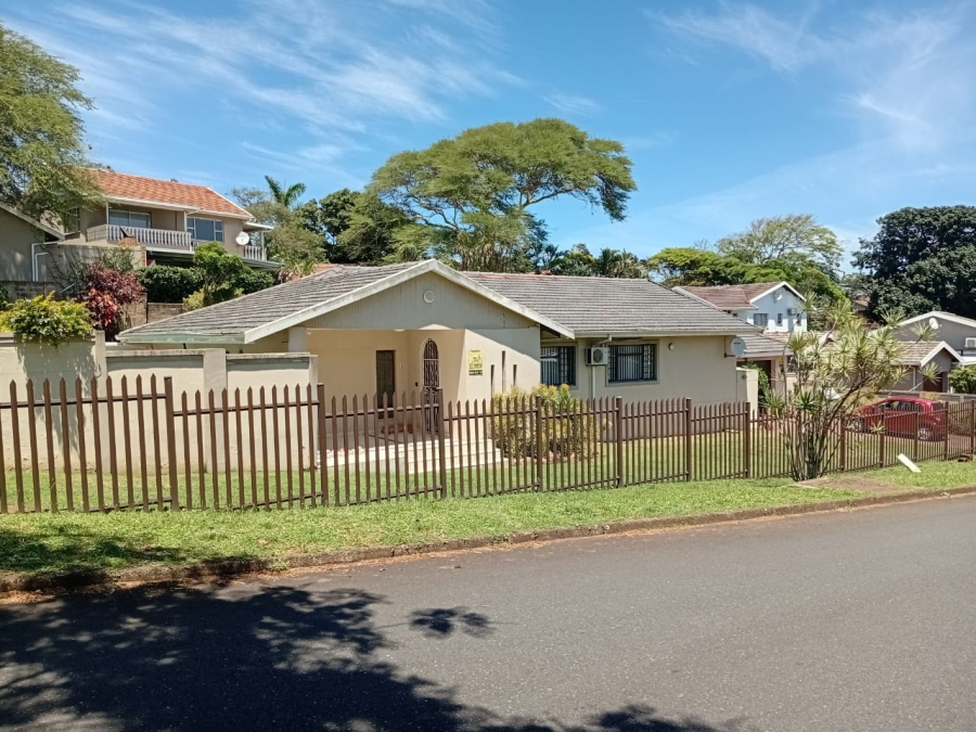 4 Bedroom Property for Sale in Athlone Park KwaZulu-Natal