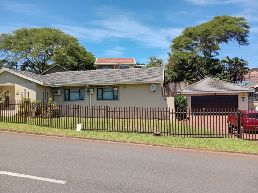 4 Bedroom Property for Sale in Athlone Park KwaZulu-Natal