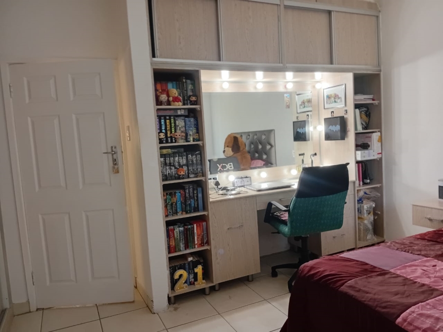 4 Bedroom Property for Sale in Athlone Park KwaZulu-Natal