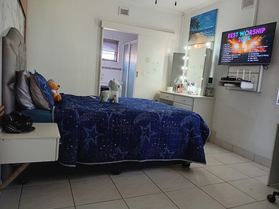 4 Bedroom Property for Sale in Athlone Park KwaZulu-Natal