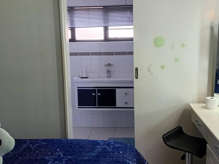 4 Bedroom Property for Sale in Athlone Park KwaZulu-Natal