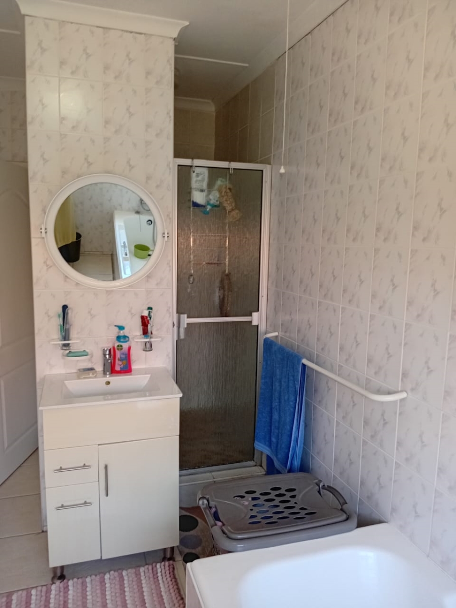 4 Bedroom Property for Sale in Athlone Park KwaZulu-Natal