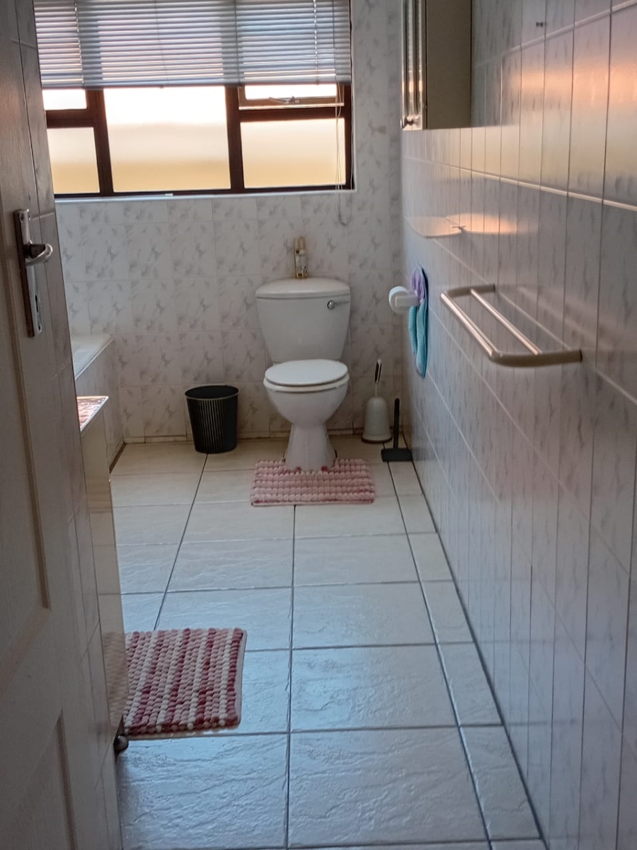 4 Bedroom Property for Sale in Athlone Park KwaZulu-Natal