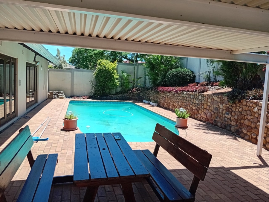 4 Bedroom Property for Sale in Athlone Park KwaZulu-Natal