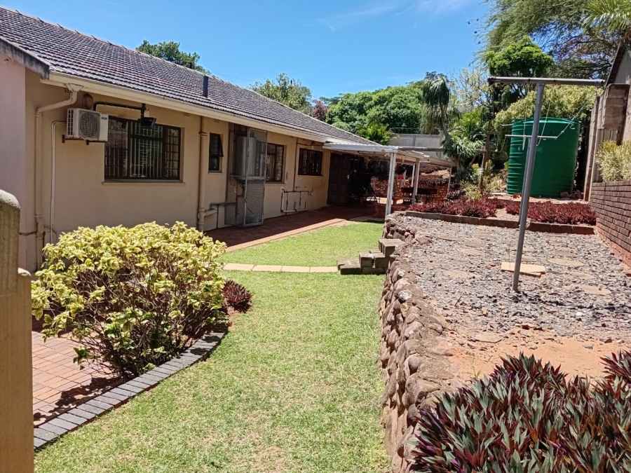 4 Bedroom Property for Sale in Athlone Park KwaZulu-Natal
