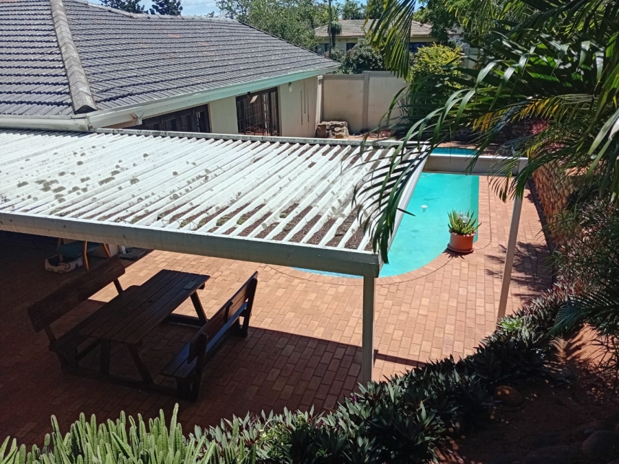 4 Bedroom Property for Sale in Athlone Park KwaZulu-Natal