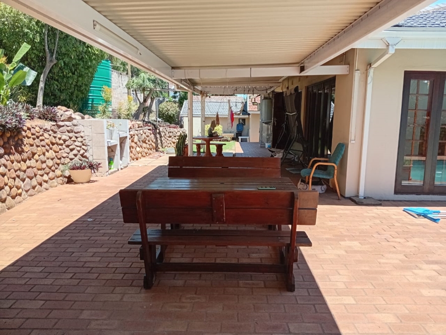 4 Bedroom Property for Sale in Athlone Park KwaZulu-Natal