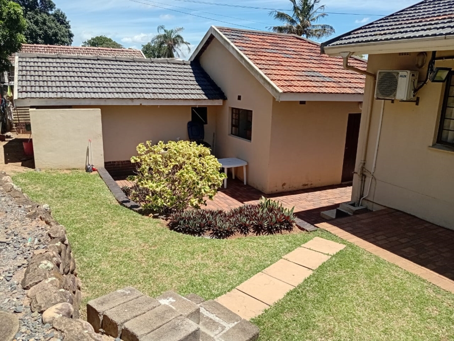 4 Bedroom Property for Sale in Athlone Park KwaZulu-Natal