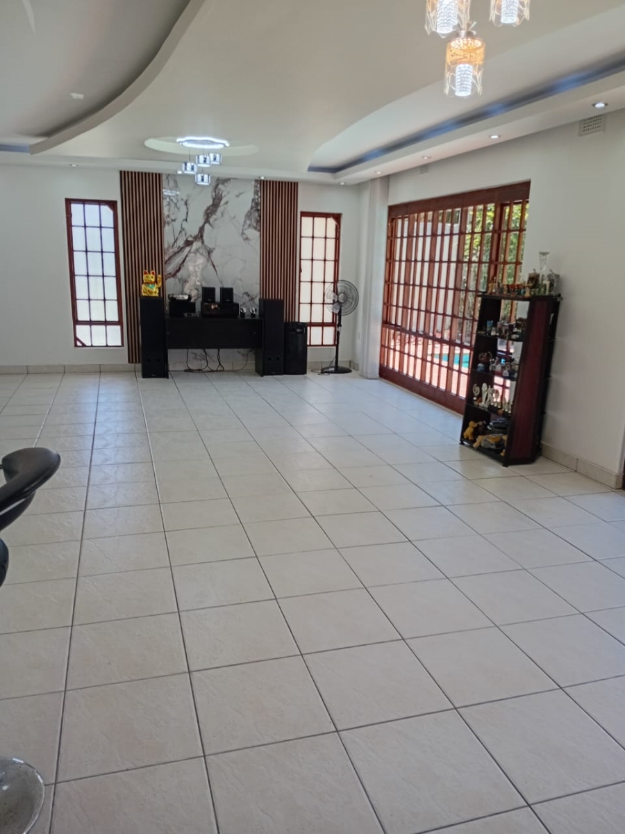 4 Bedroom Property for Sale in Athlone Park KwaZulu-Natal