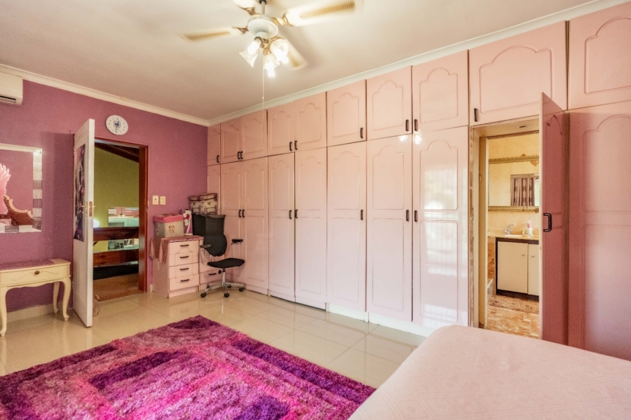 7 Bedroom Property for Sale in Reservoir Hills KwaZulu-Natal