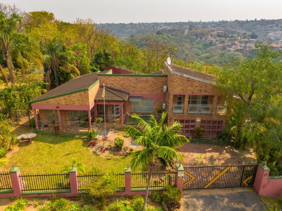 7 Bedroom Property for Sale in Reservoir Hills KwaZulu-Natal