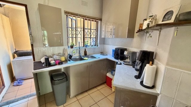 3 Bedroom Property for Sale in Uvongo KwaZulu-Natal