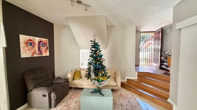 3 Bedroom Property for Sale in Uvongo KwaZulu-Natal