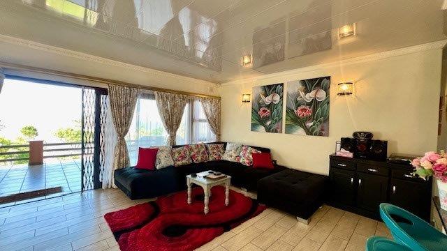 3 Bedroom Property for Sale in Uvongo KwaZulu-Natal