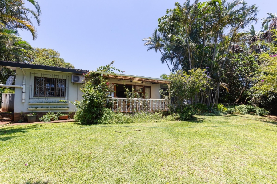 6 Bedroom Property for Sale in Uvongo KwaZulu-Natal