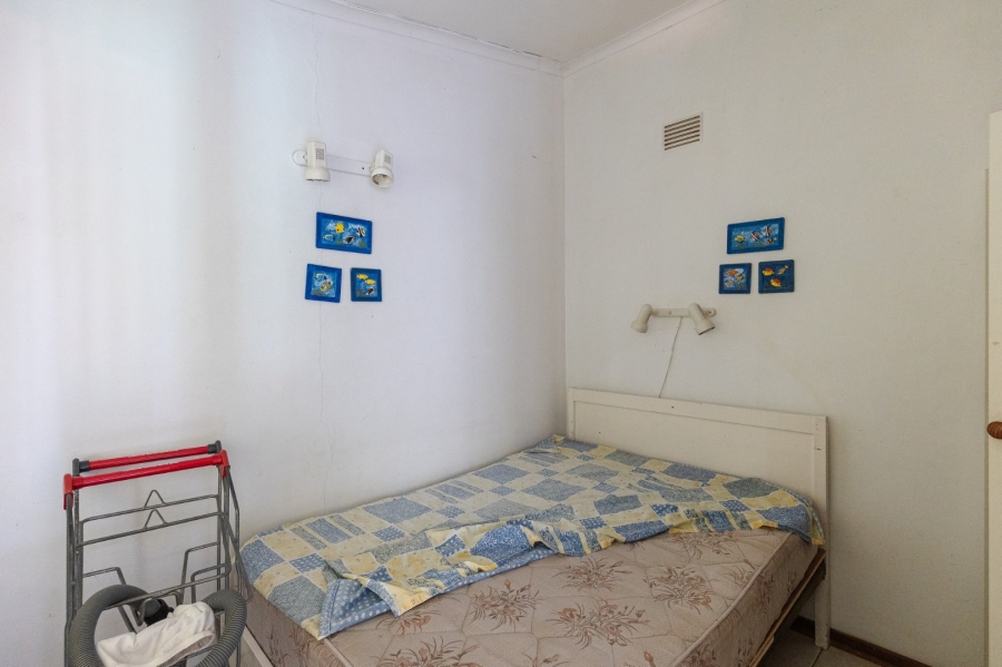 6 Bedroom Property for Sale in Uvongo KwaZulu-Natal