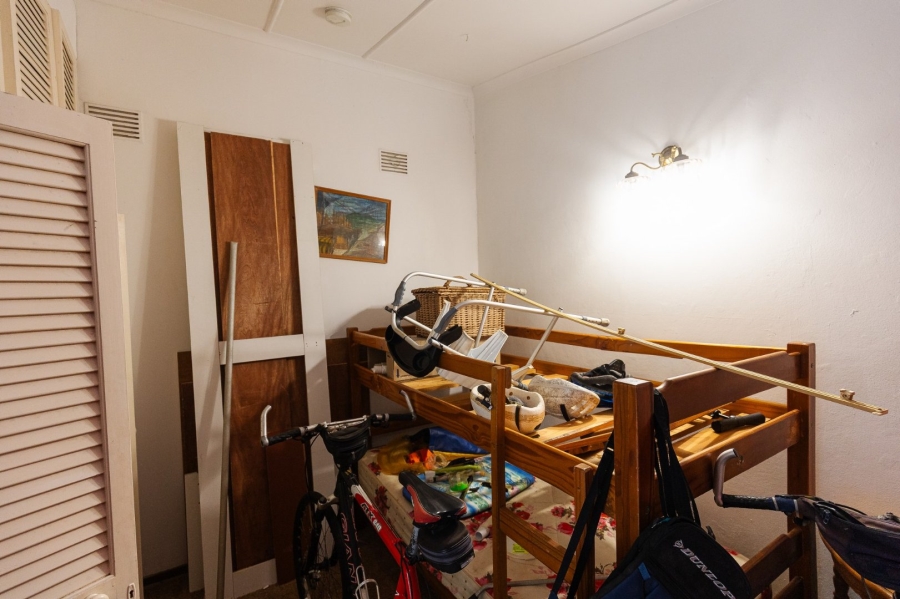 6 Bedroom Property for Sale in Uvongo KwaZulu-Natal