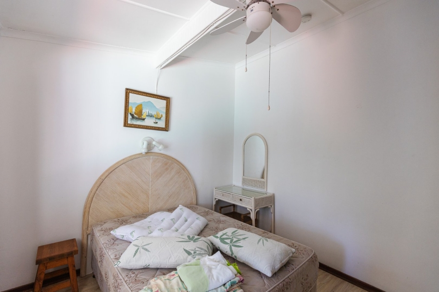 6 Bedroom Property for Sale in Uvongo KwaZulu-Natal