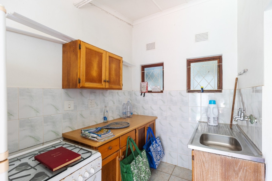 6 Bedroom Property for Sale in Uvongo KwaZulu-Natal