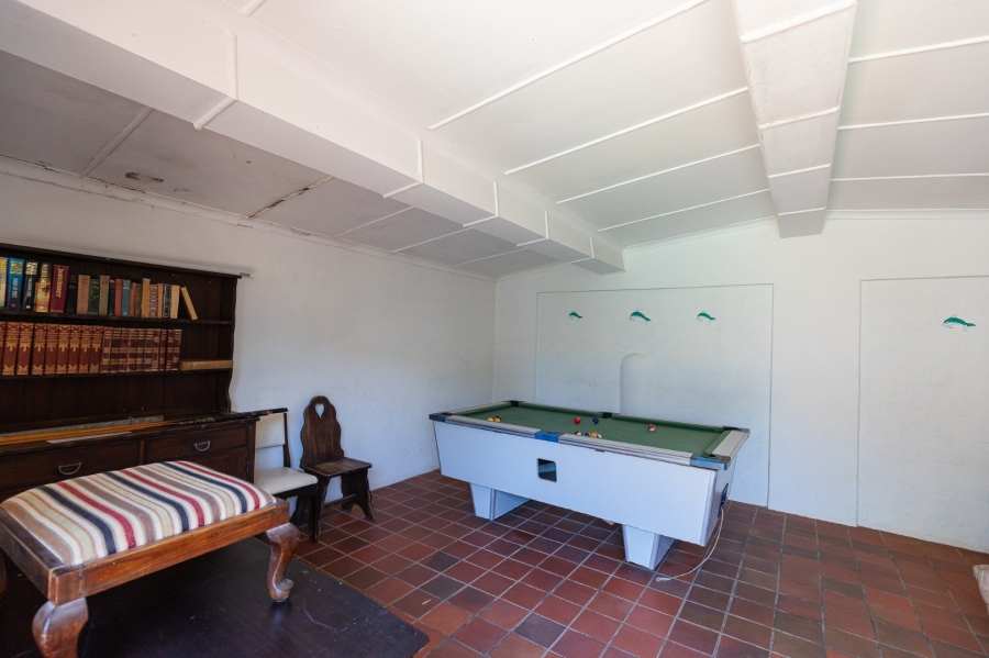 6 Bedroom Property for Sale in Uvongo KwaZulu-Natal