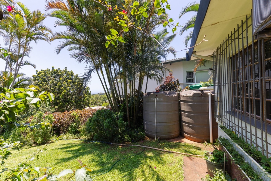 6 Bedroom Property for Sale in Uvongo KwaZulu-Natal